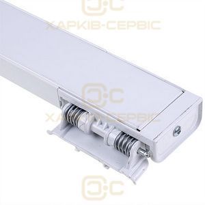 Центральний профіль з нагрівачем холодильника Ariston C00266542
